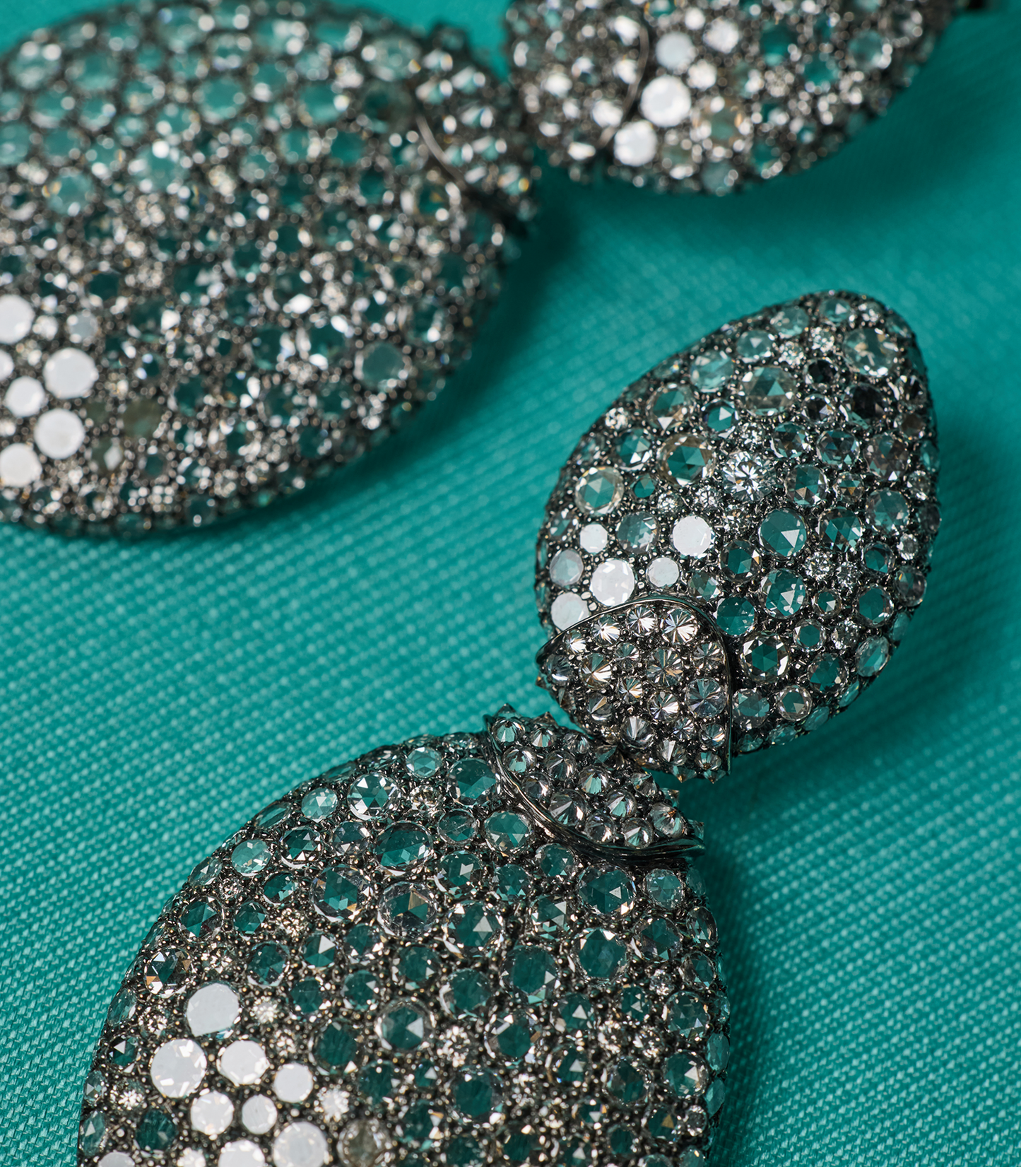 Reverse Set Diamond Earrings