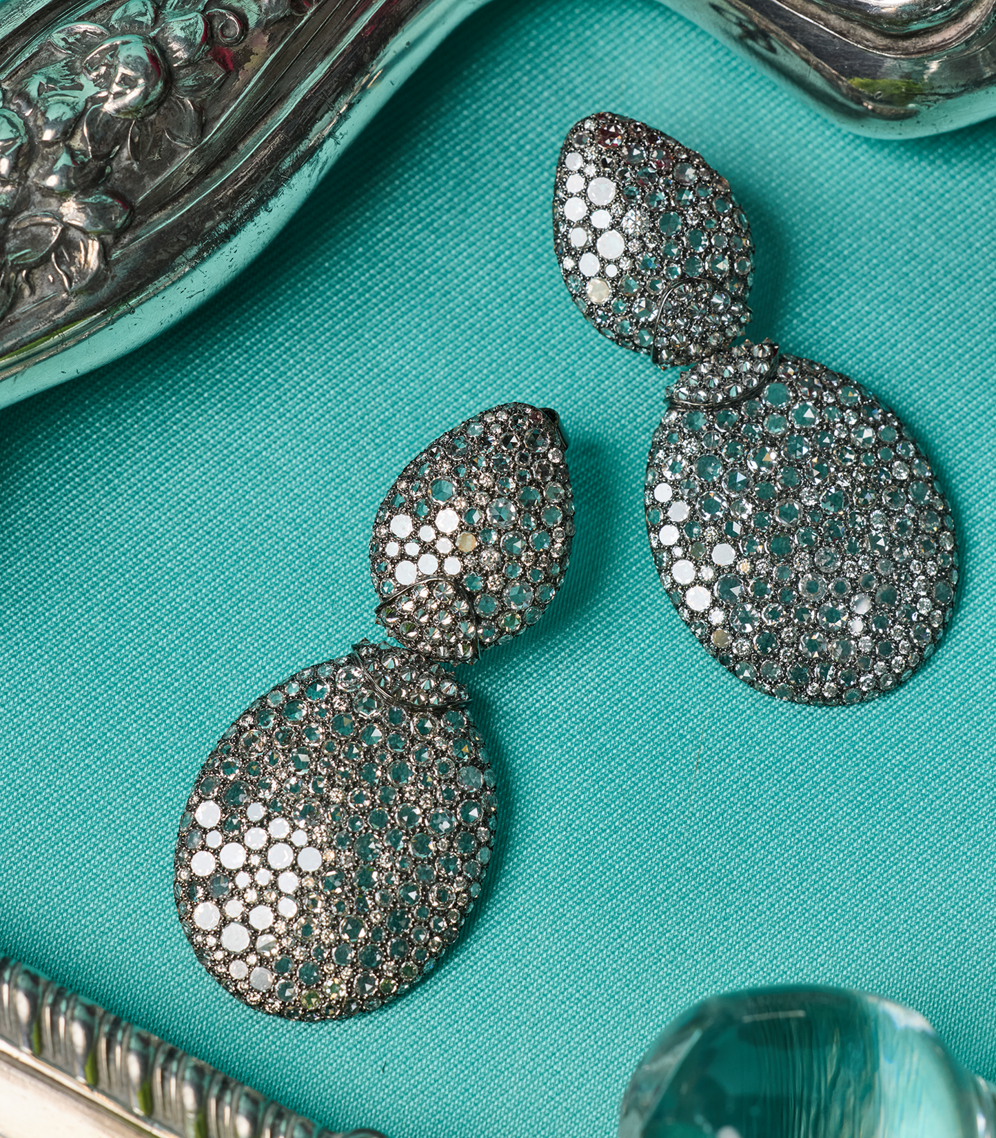 Reverse Set Diamond Earrings