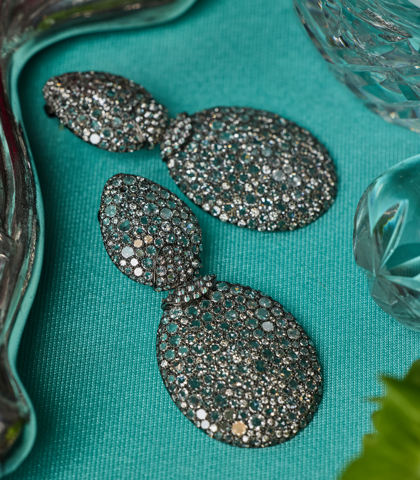 Reverse Set Diamond Earrings