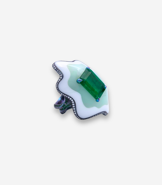 Emerald Seamless Inlay Ring